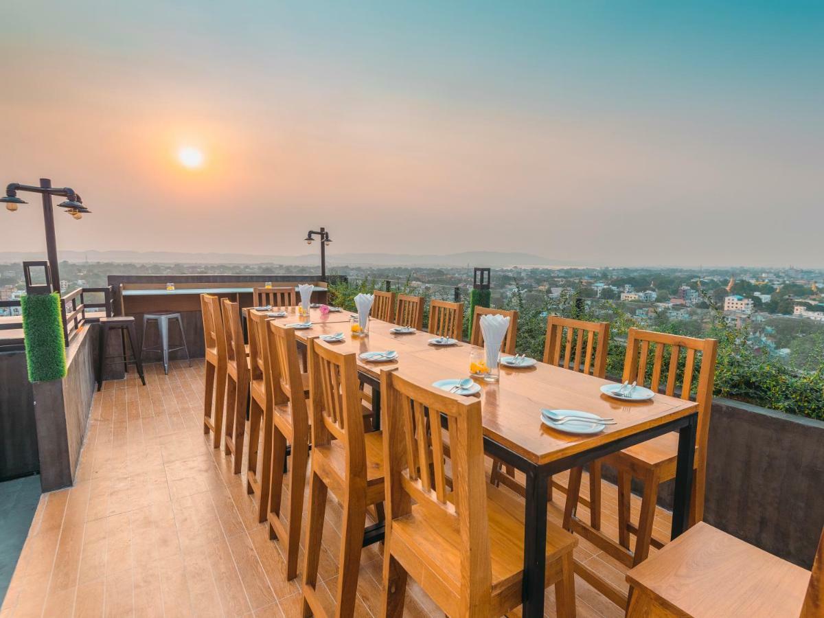 The Hotel Nova Mandalay Buitenkant foto